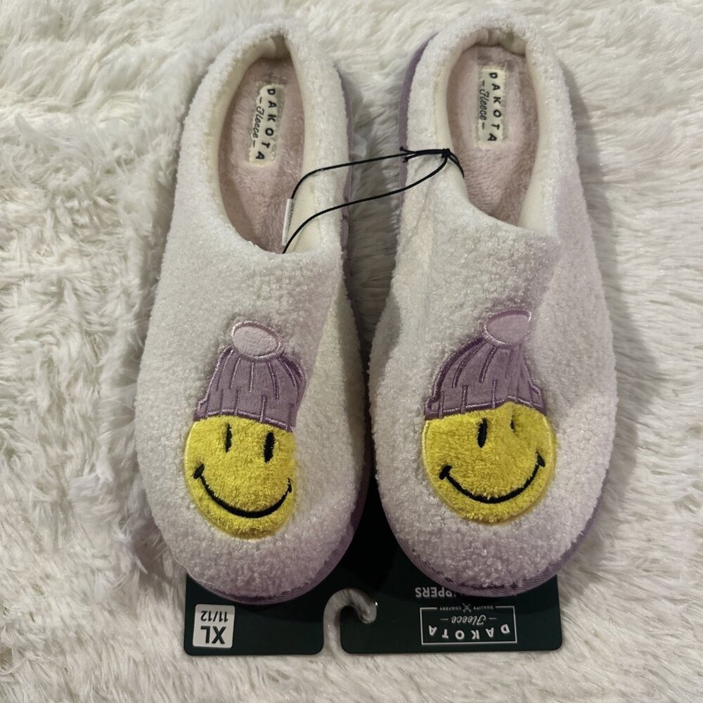 Dakota Fleece womens purple beanie smiley slippers 11/12 NEW retro
